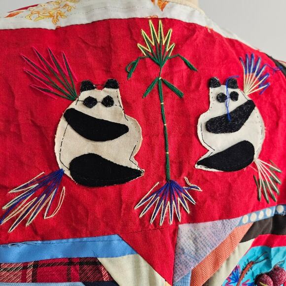 Handmade Red Embroidered Animal Vest Pandas, Frogs, Snakes & More Folk Art 3D - Picture 9 of 13